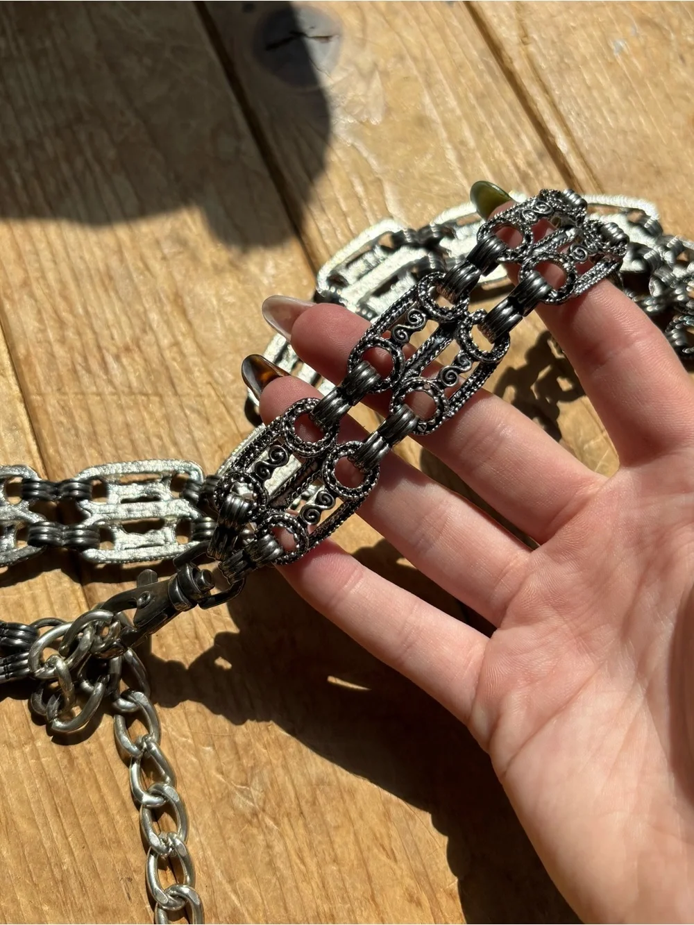 Silver Chain-Link Carved Metal Belt